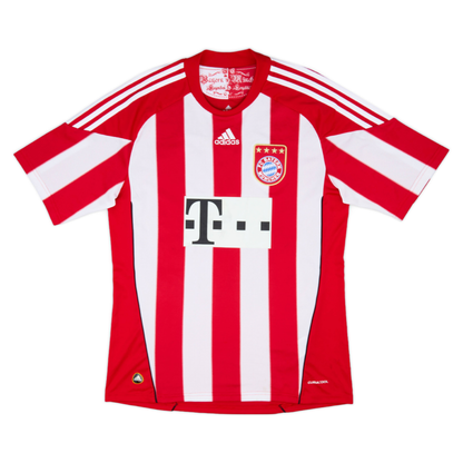 2010-11 FC Bayern München Home