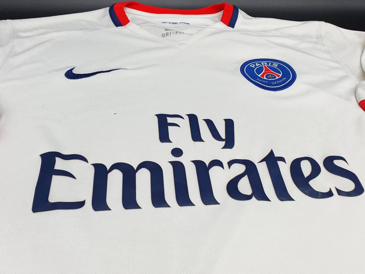 2015-16 Paris Saint-Germain FC Away