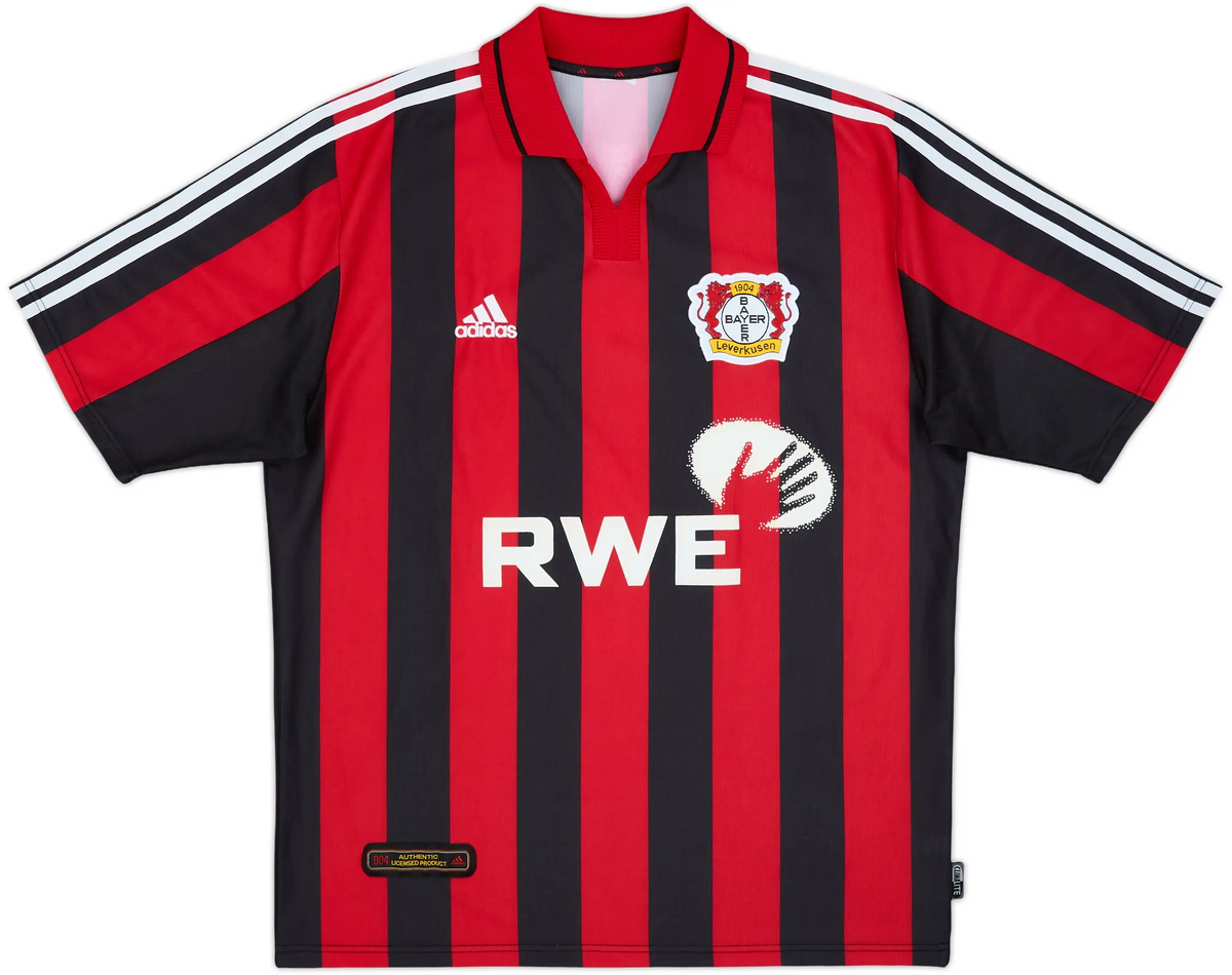 2001-02 Bayer 04 Leverkusen Domicile