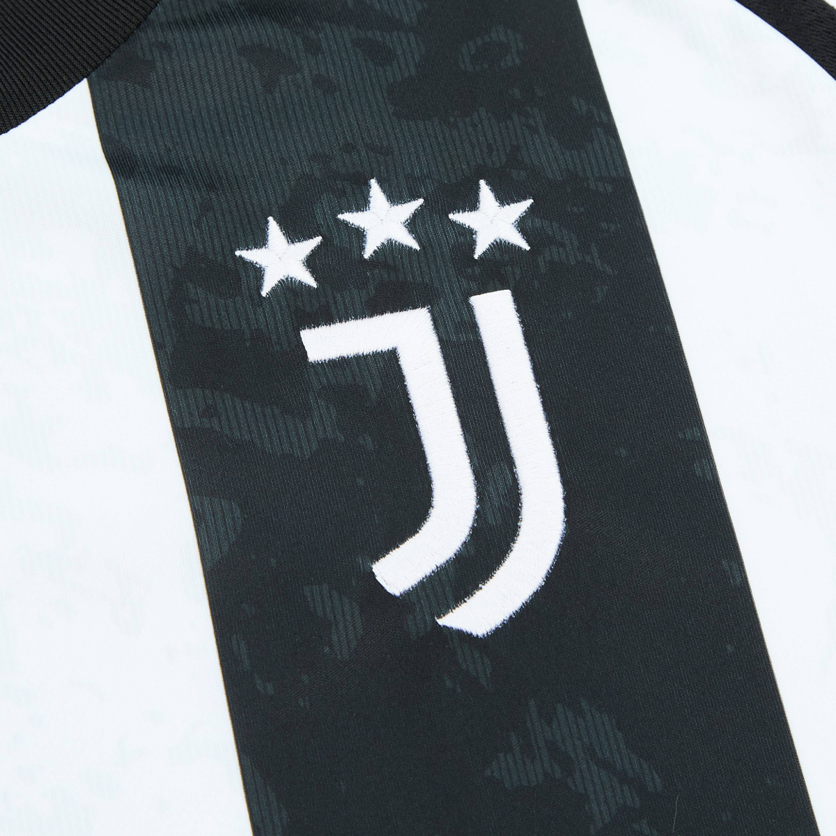 2024-25 Juventus FC Home