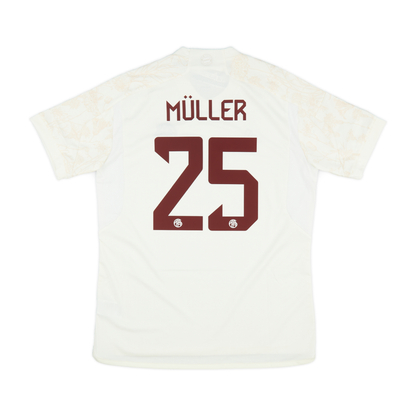 2023-24 FC Bayern München Third