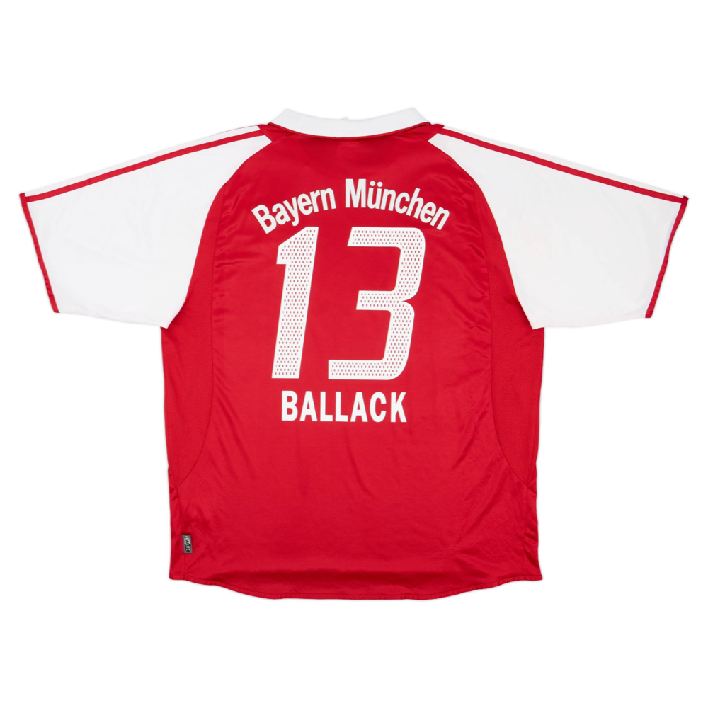 2002-03 FC Bayern München Home