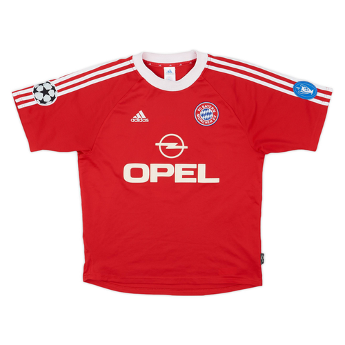 2001-02 FC Bayern München Home