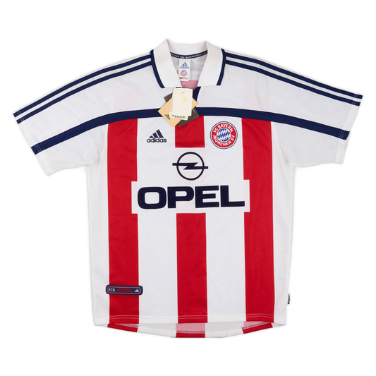 2000-01 FC Bayern München Away