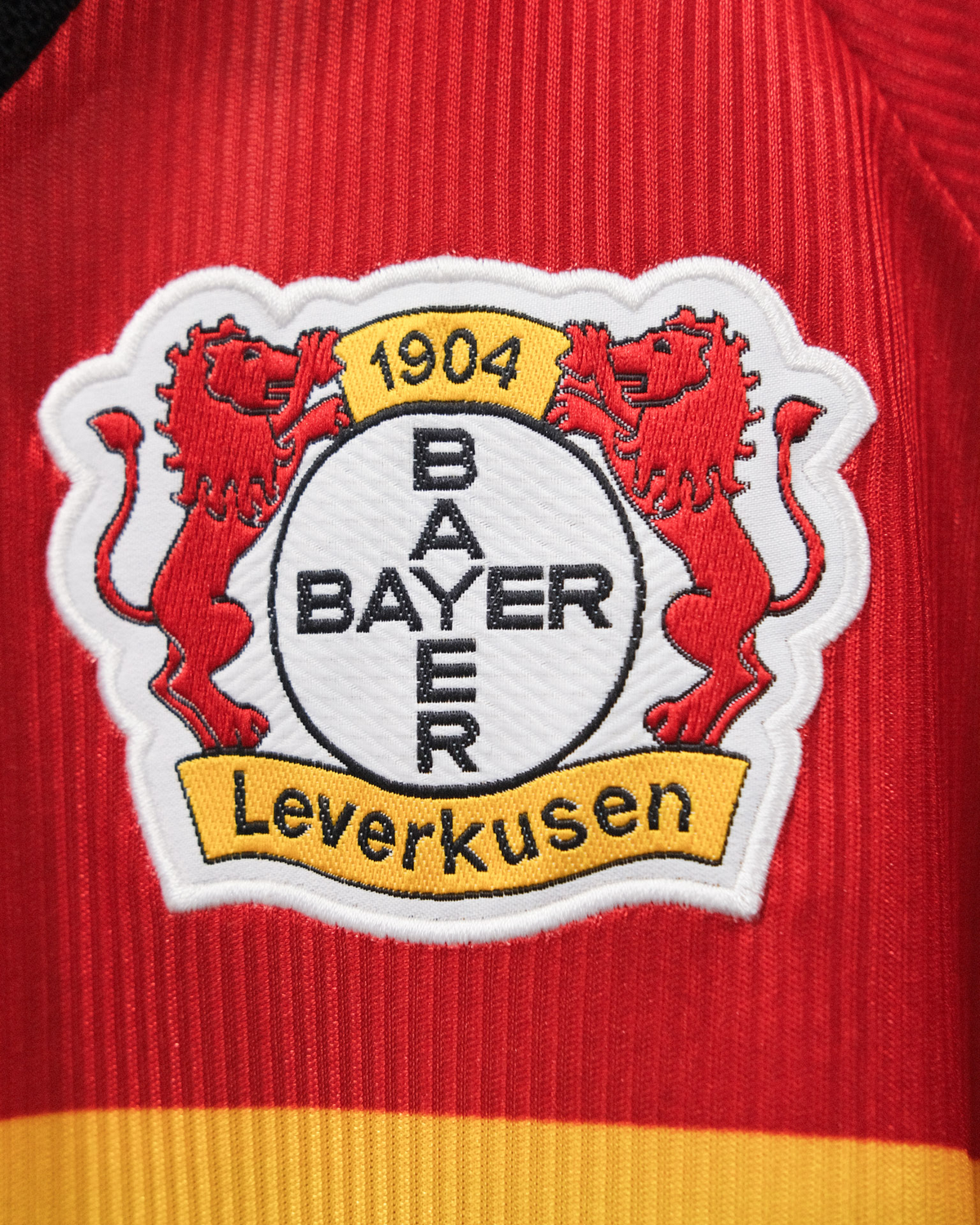 1998-00 Bayer 04 Leverkusen Domicile
